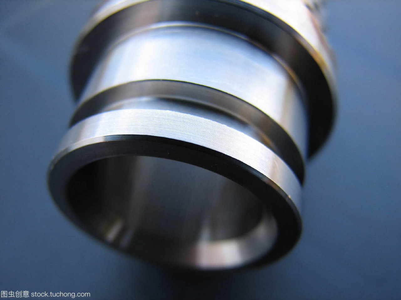 从转动到网通 Panther金属中的制造与连接艺术